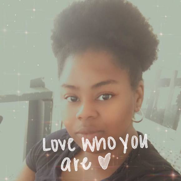 Meet your Posher, Miya - Picture 1 of 1